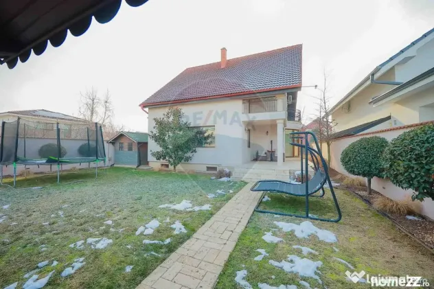 Casă 5 camere cu garaj, 230 mp utili, teren 503 mp, Nuf?...