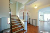 Casă 5 camere cu garaj, 230 mp utili, teren 503 mp, Nuf?...