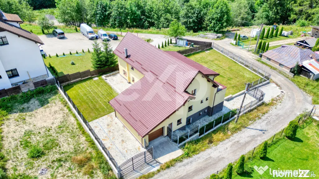 Vilă D+P+M cu teren de 1.000 mp în Predeal – 505 mp