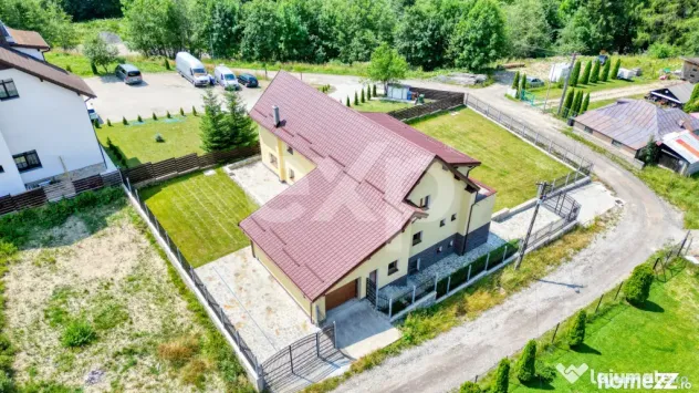 Vilă D+P+M cu teren de 1.000 mp în Predeal – 505 mp