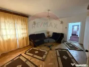 Casă / Vilă cu 6 camere de vânzare 