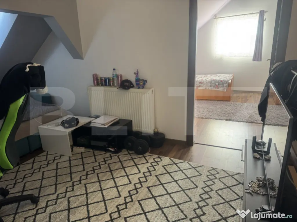 Mansardă de vânzare – complet utilată, intabulată