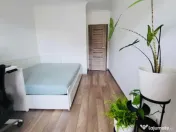 Apartament 3 camere,zona Stejarului 