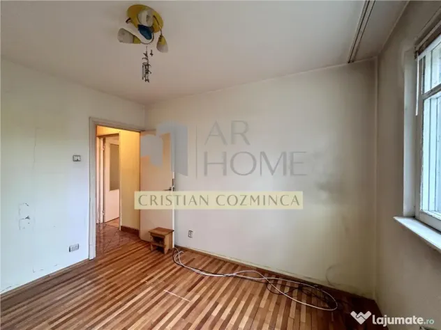 Apartament 3 camere semidecomandat, Aurora-Vest, Ploiesti