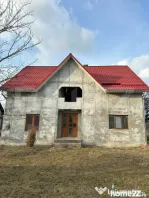 Casa 5 camere, 10 ari - Josenii Bargaului