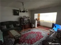 Apartament cu 3 camere, decomandat - zona Racadau