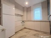 Apartament mobilat lux, la cheie, parcare Floresti zona Terra 