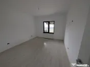 Casa Lilieci 3 dormitoare 2 băi, terasa + beci, canalizare