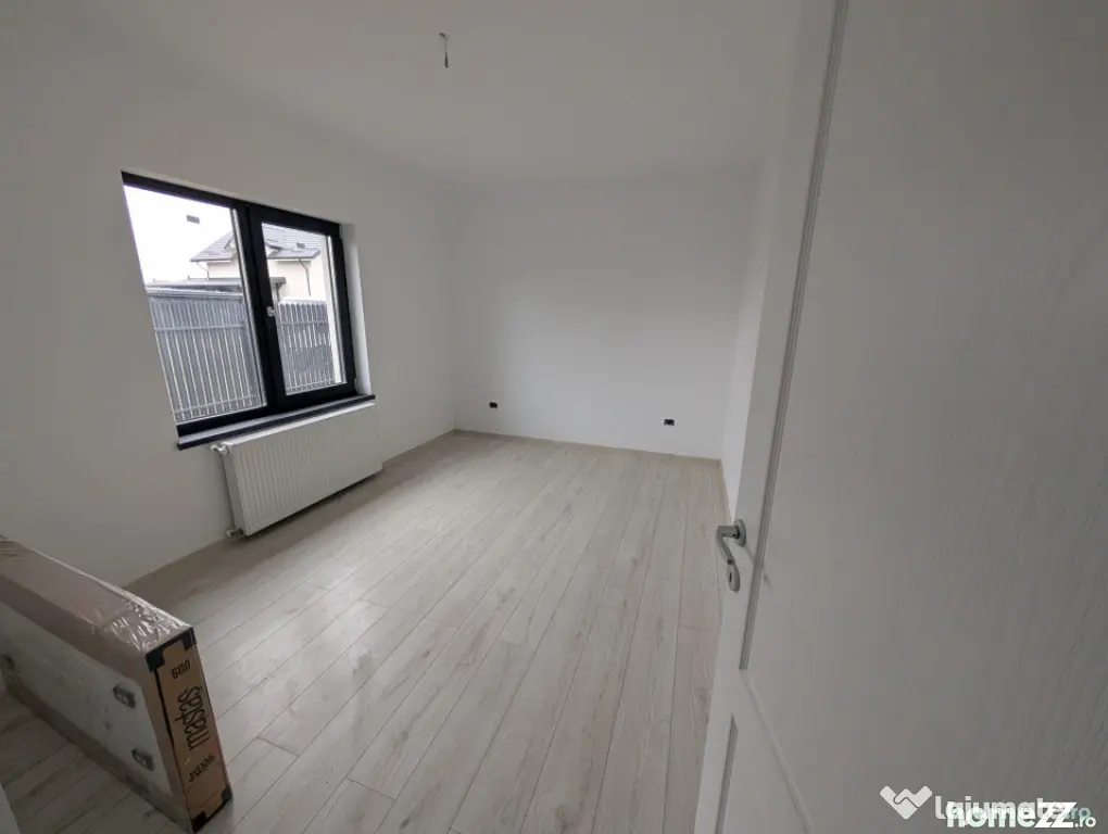 Casa Lilieci 3 dormitoare 2 băi, terasa + beci, canalizare