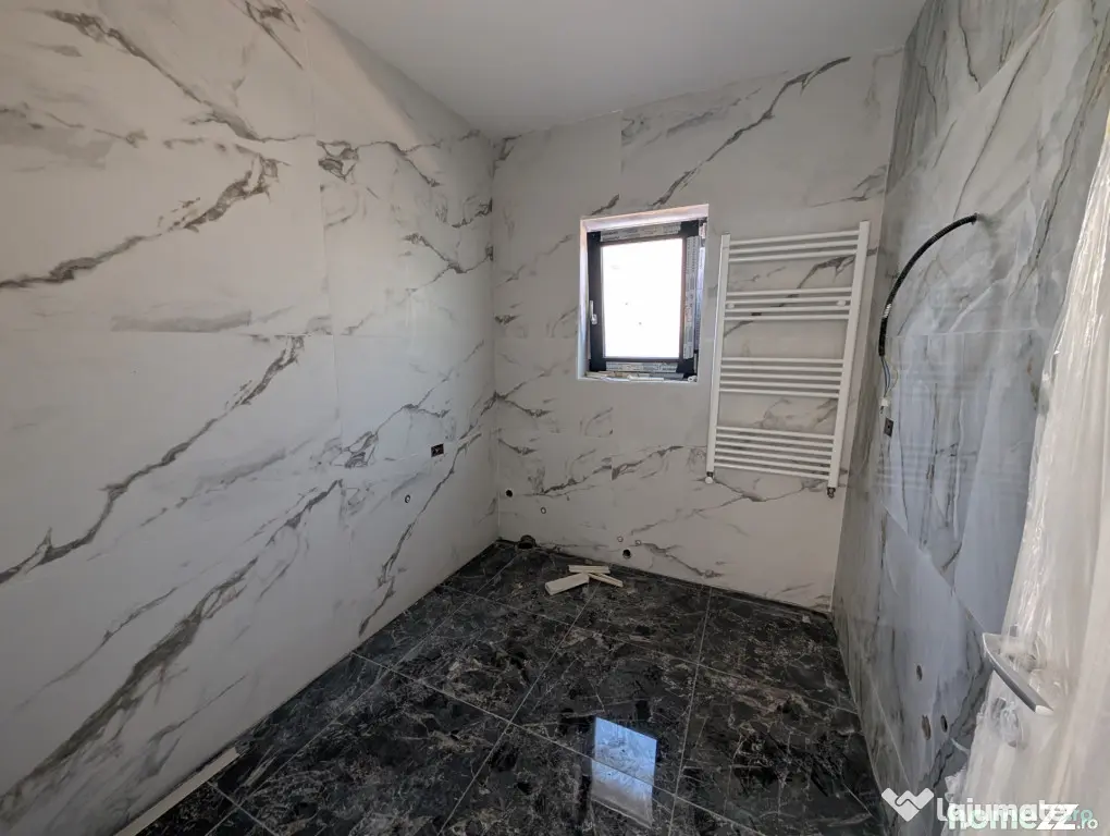 Casa Lilieci 3 dormitoare 2 băi, terasa + beci, canalizare