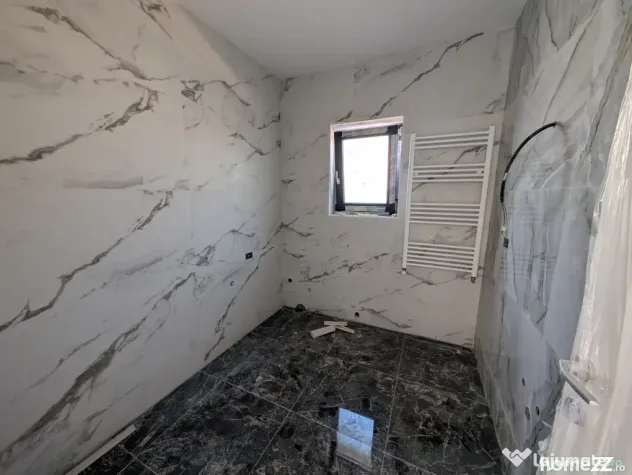 Casa Lilieci 3 dormitoare 2 băi, terasa + beci, canalizare