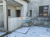 Chitila Triaj Apartament 3 camere 2 bai curte proprie 