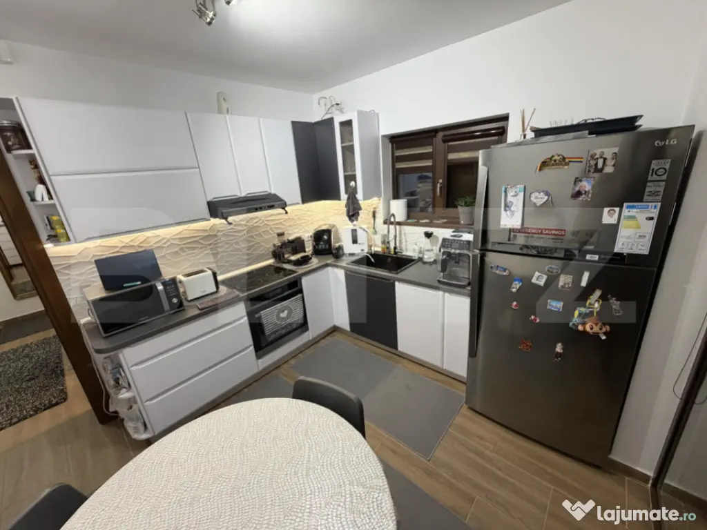 Casă de vânzare, 202 mp, zona Cetate - Lidl 1