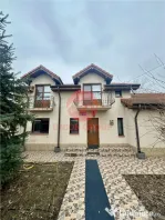 Casa Spatioasa cu Teren de 1000 mp | Poiana