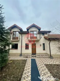 Casa Spatioasa cu Teren de 1000 mp | Poiana