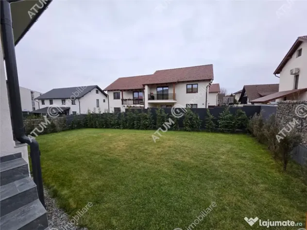 Casa individuala cu 4 camere si curte libera de 330 mp in Se