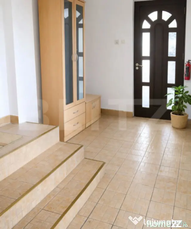 Casă individuală, finisată, 4 camere cu un teren de 296 m