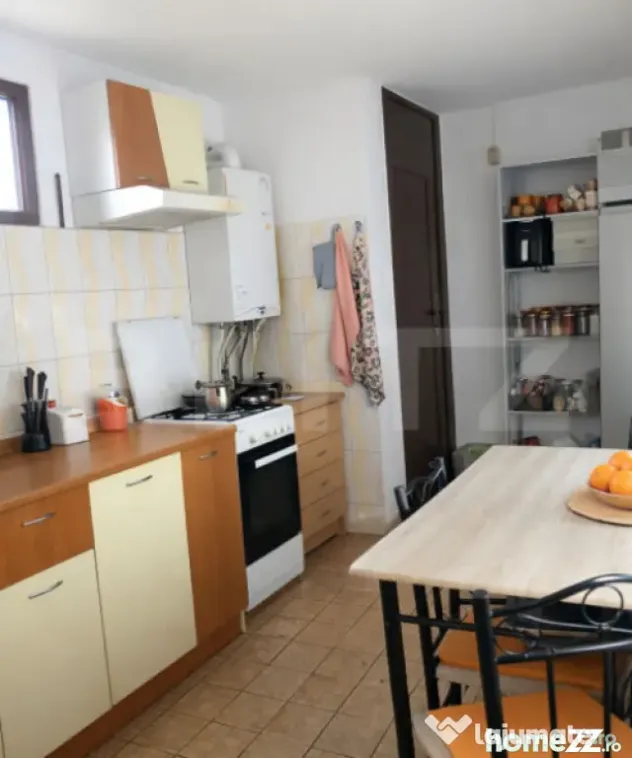 Casă individuală, finisată, 4 camere cu un teren de 296 m
