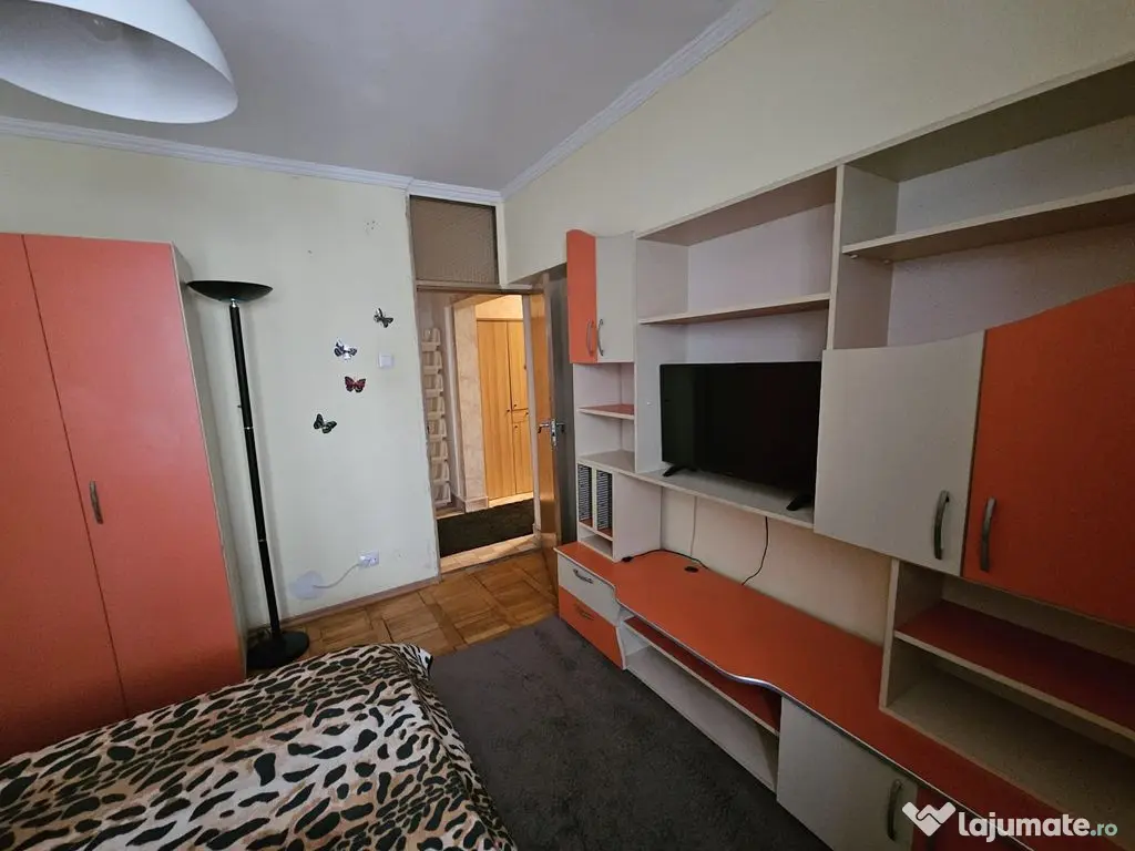 Apartament 2 camere, decomandat, Fratii Golesti