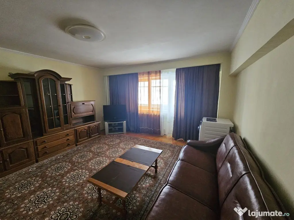 Apartament 2 camere, decomandat, Fratii Golesti