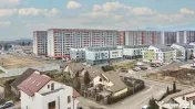 Casă / Vilă cu 4 camere de vânzare în zona Tractorul 