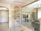 Casă / Vilă cu 5 camere de vânzare 