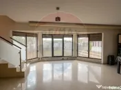 Casă / Vilă cu 5 camere de vânzare 