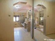 Casă / Vilă cu 5 camere de vânzare 