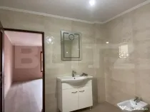 Casa P+E la rosu, teren de 71 ari, Salva
