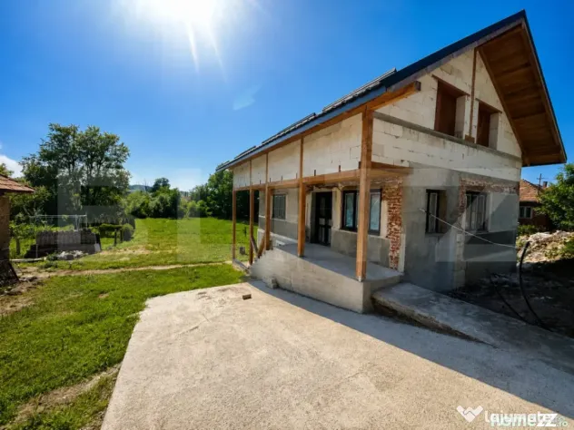 Casă țărănească cu 180 mp utili și teren de 1360 mp, A - Aschileu Mare (Cluj)