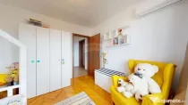 3 Camere Luminos | Vedere Deschisă către Tâmpa | Zonă...