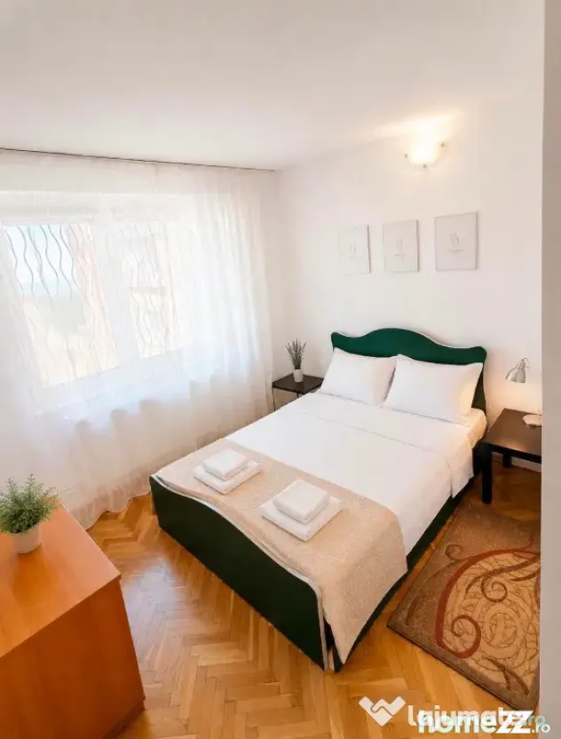 Apartament 3 camere, decomandat - zona Grivitei