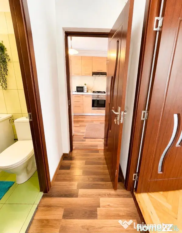 Apartament 3 camere, decomandat - zona Grivitei