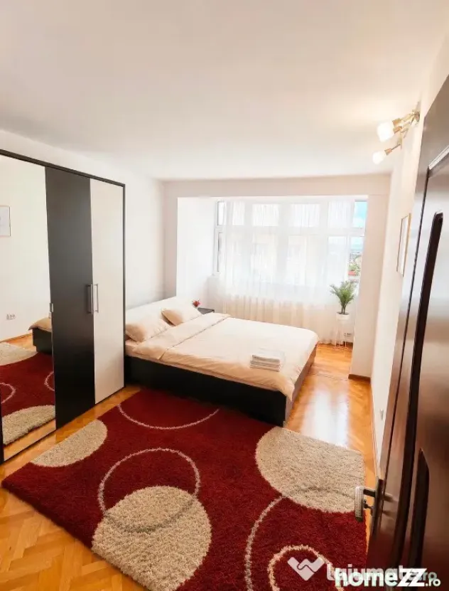 Apartament 3 camere, decomandat - zona Grivitei