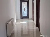 Casa, cocheta, situata pe o strada linistita, la 10 km de Pl 