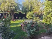 Casa, cocheta, situata pe o strada linistita, la 10 km de Pl 