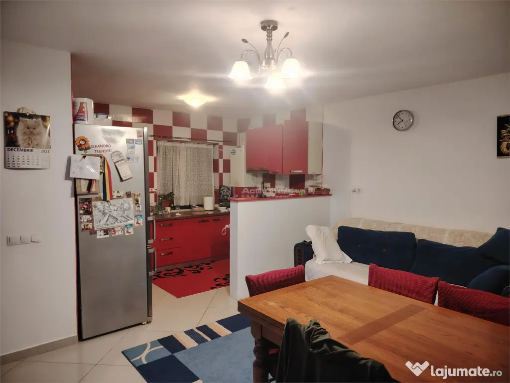 Casa, cocheta, situata pe o strada linistita, la 10 km de Pl