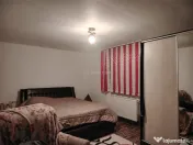 Casa, cocheta, situata pe o strada linistita, la 10 km de Pl 