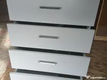 Comoda din pal la comanda