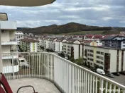 Apartament 3 camere semidecomandat zona Eroilor 