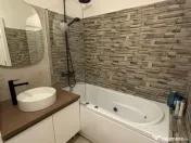 Apartament 3 camere semidecomandat zona Eroilor 