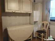 Vila cocheta 4 camere de inchiriat zona linistita, Popesti L 