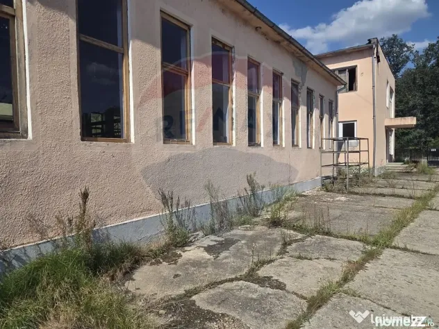 Spațiu industrial 15435 mp. de vânzare in Tinca.