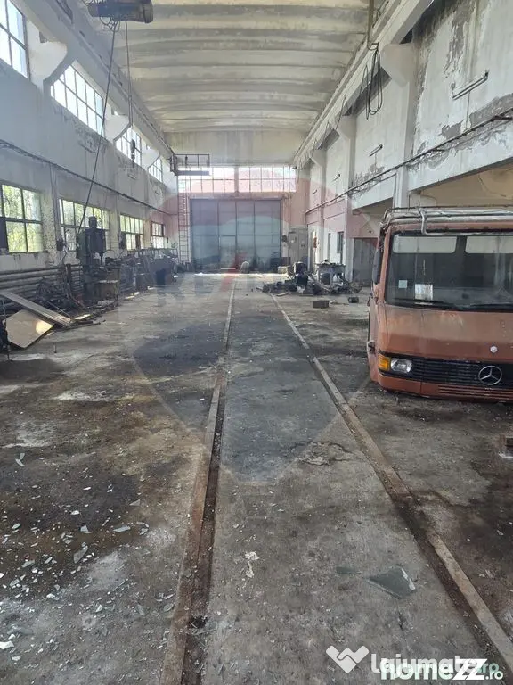 Spațiu industrial 15435 mp. de vânzare in Tinca.