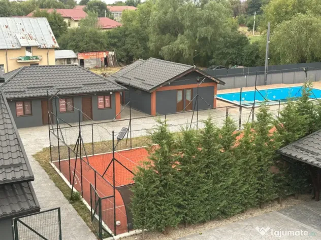 Casa 240 mp utili, 5000 mp teren + afacere la cheie, restaur