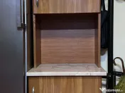 Corp mobilier înalt