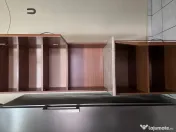 Corp mobilier înalt