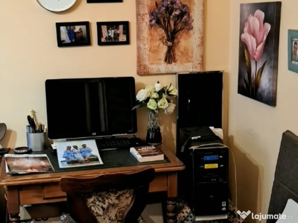 Vând apartament 3 camere în Beiuș central