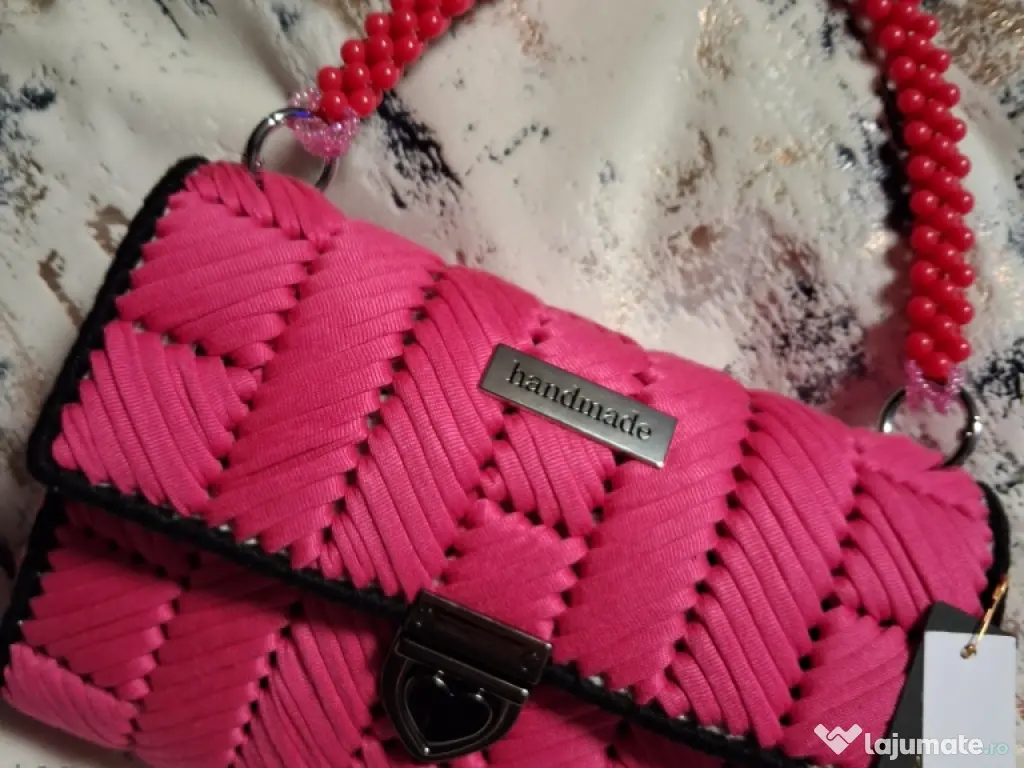 Poșetă lucrata manual