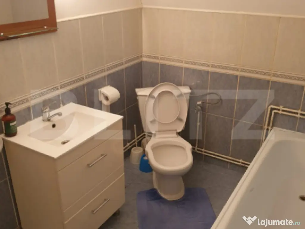 Proprietate cu doua cladiri in curte in apropiere de Cheile